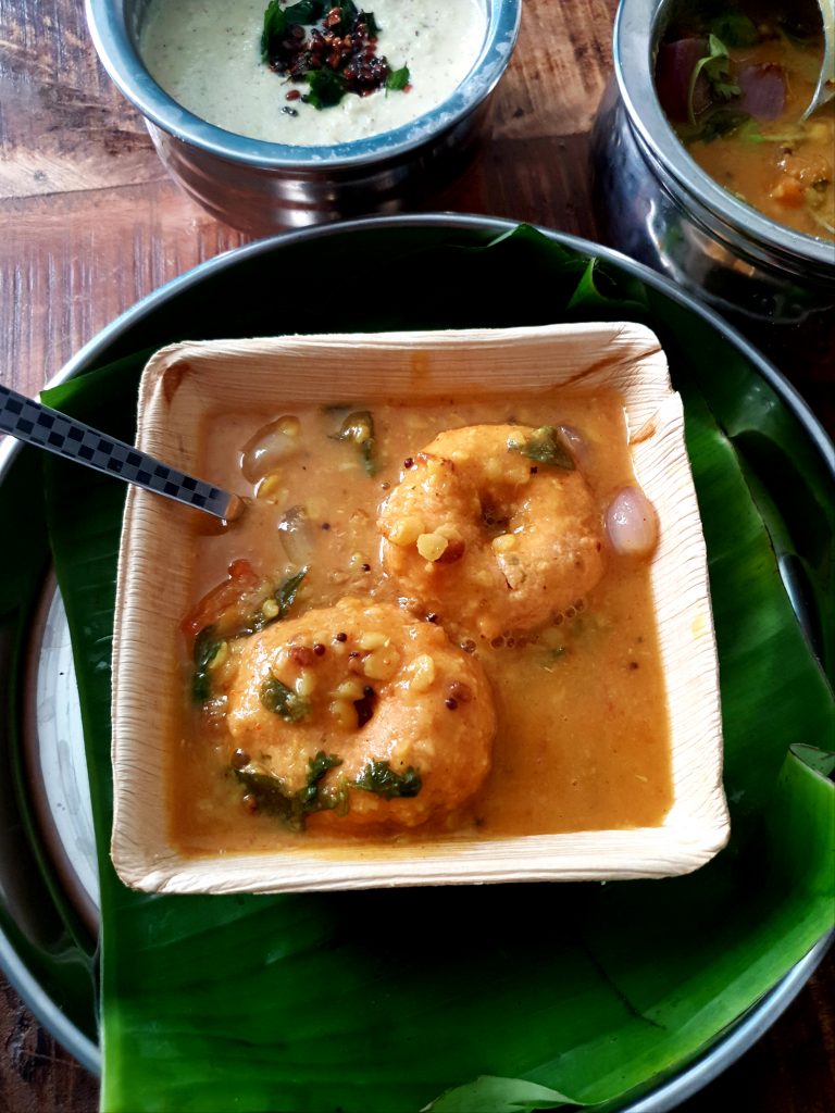 sambar vada and tiffin sambar