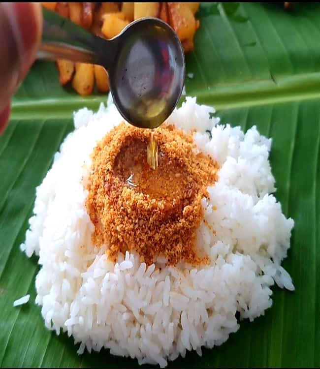 Paruppu Podi Recipe, How to serve Paruppu Podi with rice