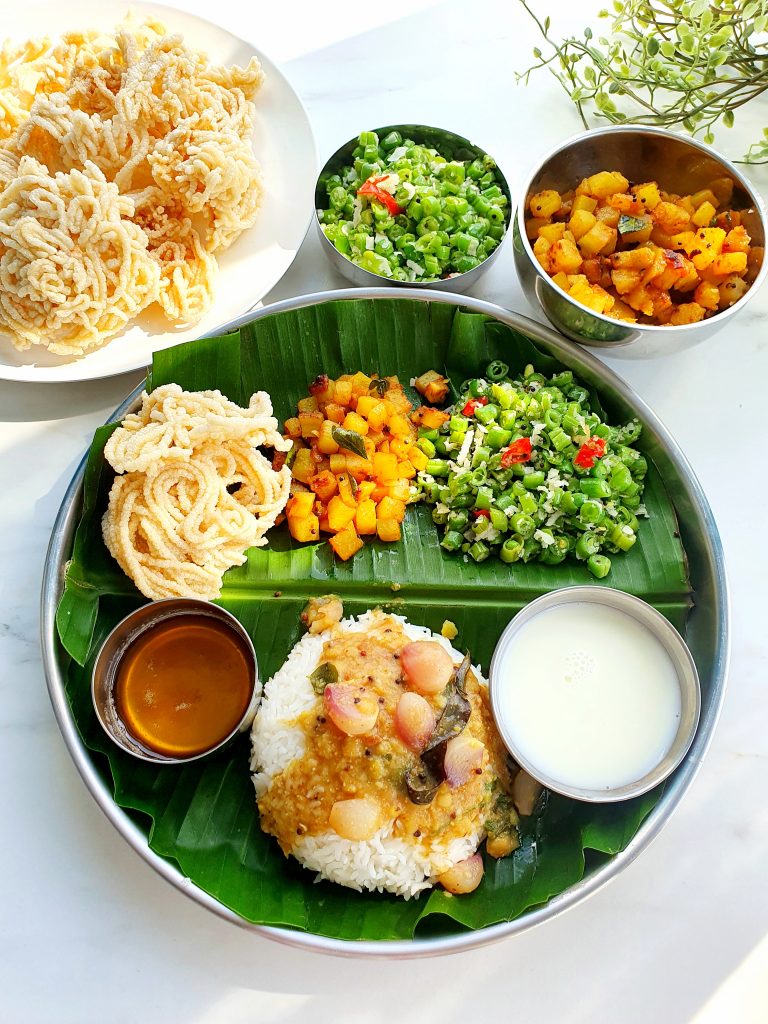 Chinna Vengaya Sambar recipe