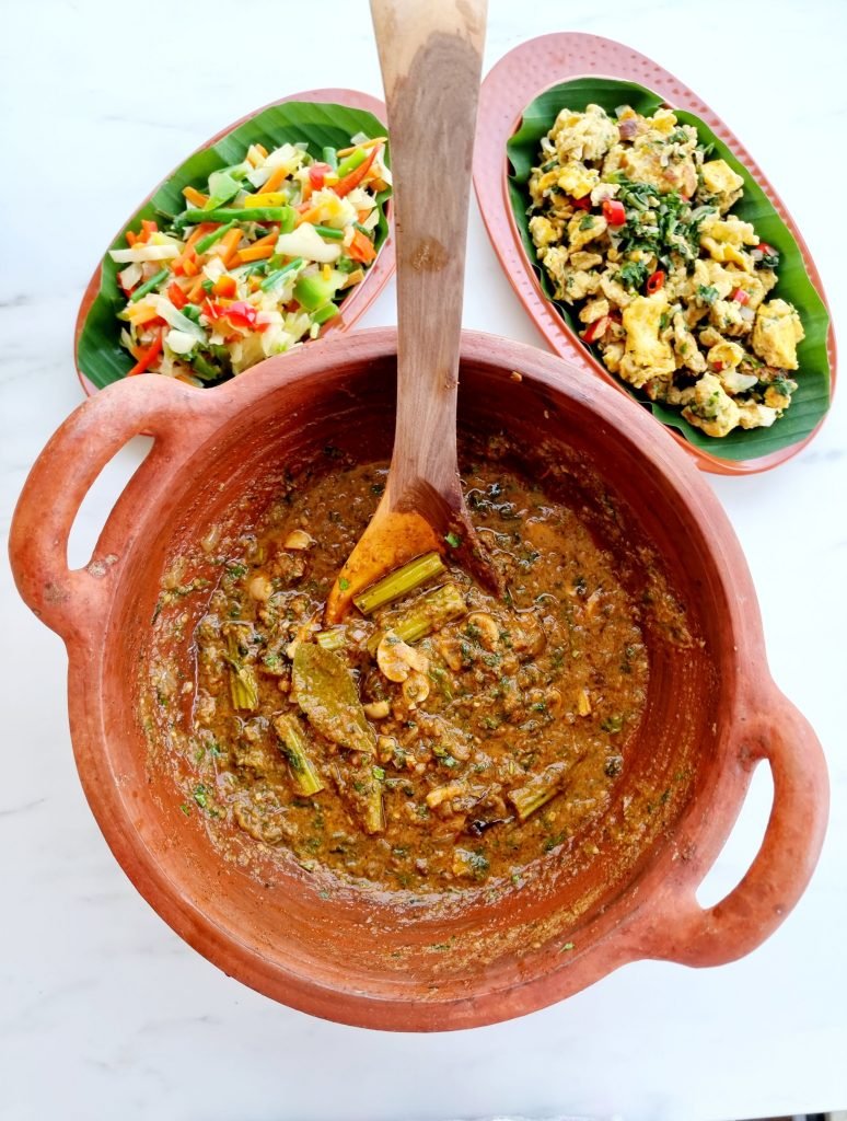 Chettinad Mushroom gravy for rice, Mushroom Chettinad kulambu without