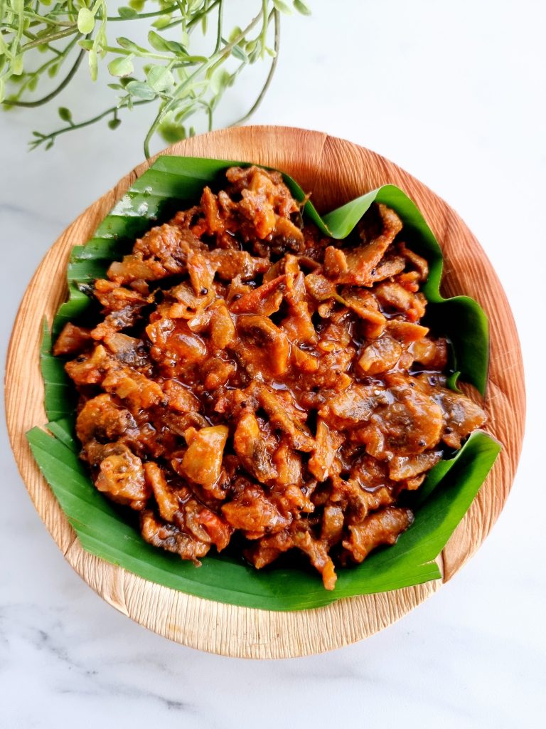 Mushroom Thokku for rice, roti. How to make Spicy Kalan Thakkali Thokku