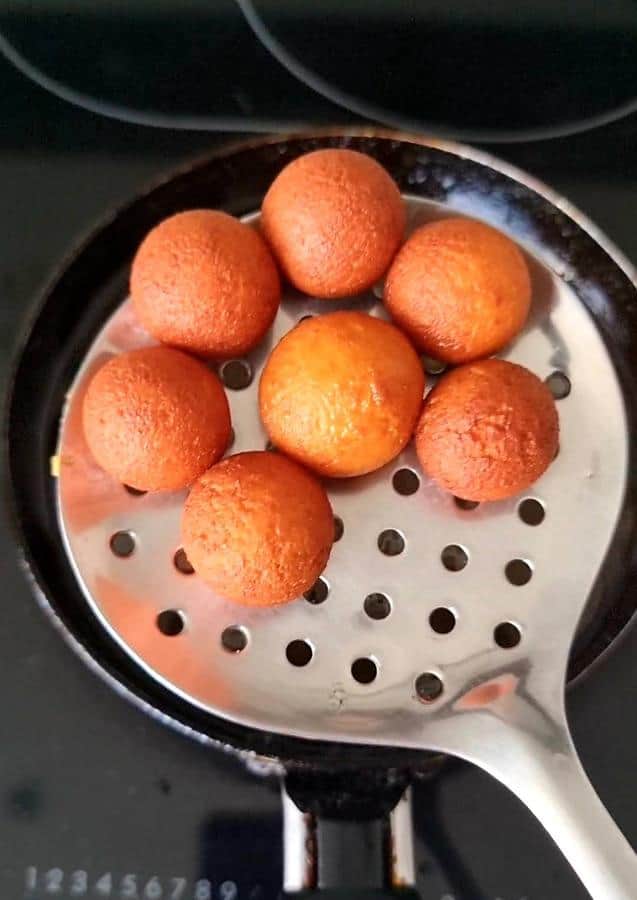 fried Gulab Jamuns